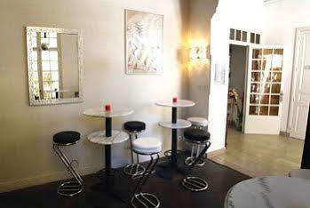 A Propos- Et 2* Orange (Vaucluse)